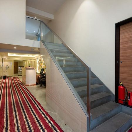 Hotel Balwas มุมไบ ภายนอก รูปภาพ